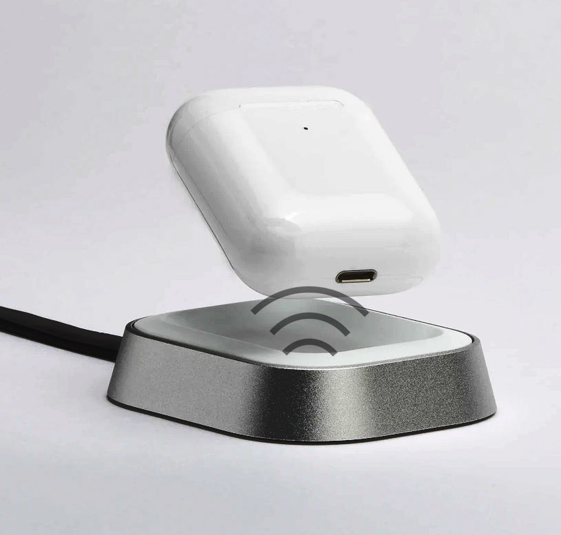 AirPods with Wireless Charging Case (Latest Model)